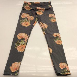 Senita Athletics Grey Floral High Rise Zip Pocket Leggings Small